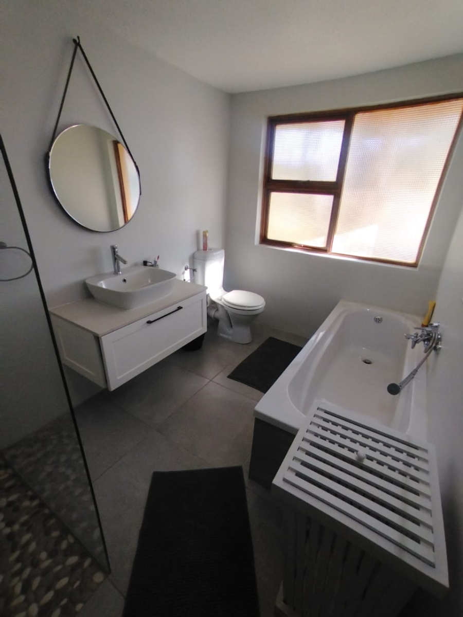 7 Bedroom Property for Sale in Lakeland North West
